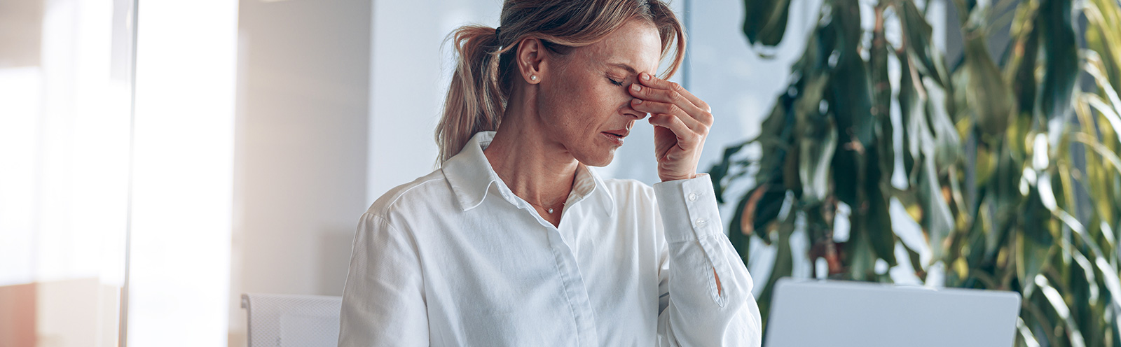 Bei einer Rhinosinusitis führt eine Entzündung zu einer Schwellung der Schleimhäute.